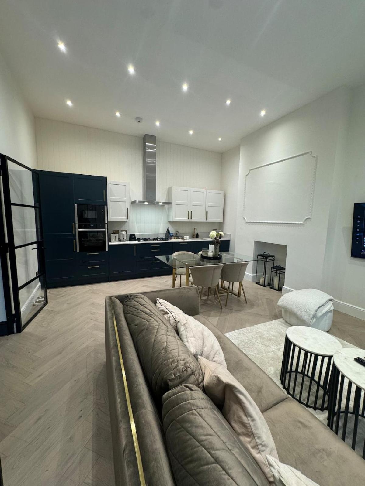 Appartamento The Location! Holland Park